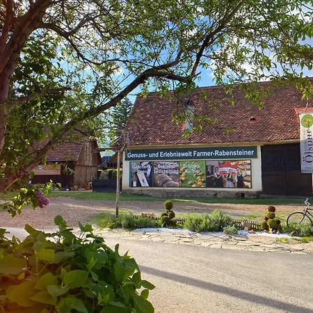 Couette-café Farmer-rabensteiner 3*